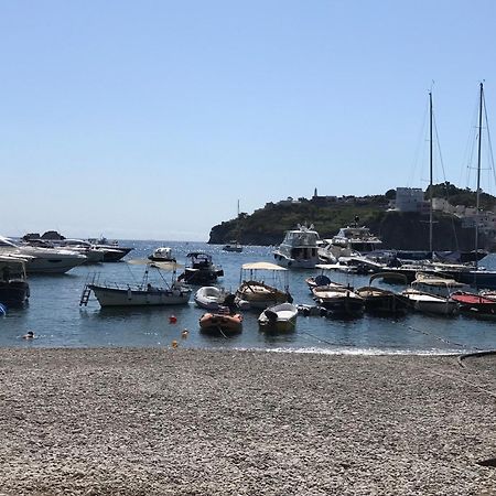 Albergo Le Querce Ponza Exterior photo